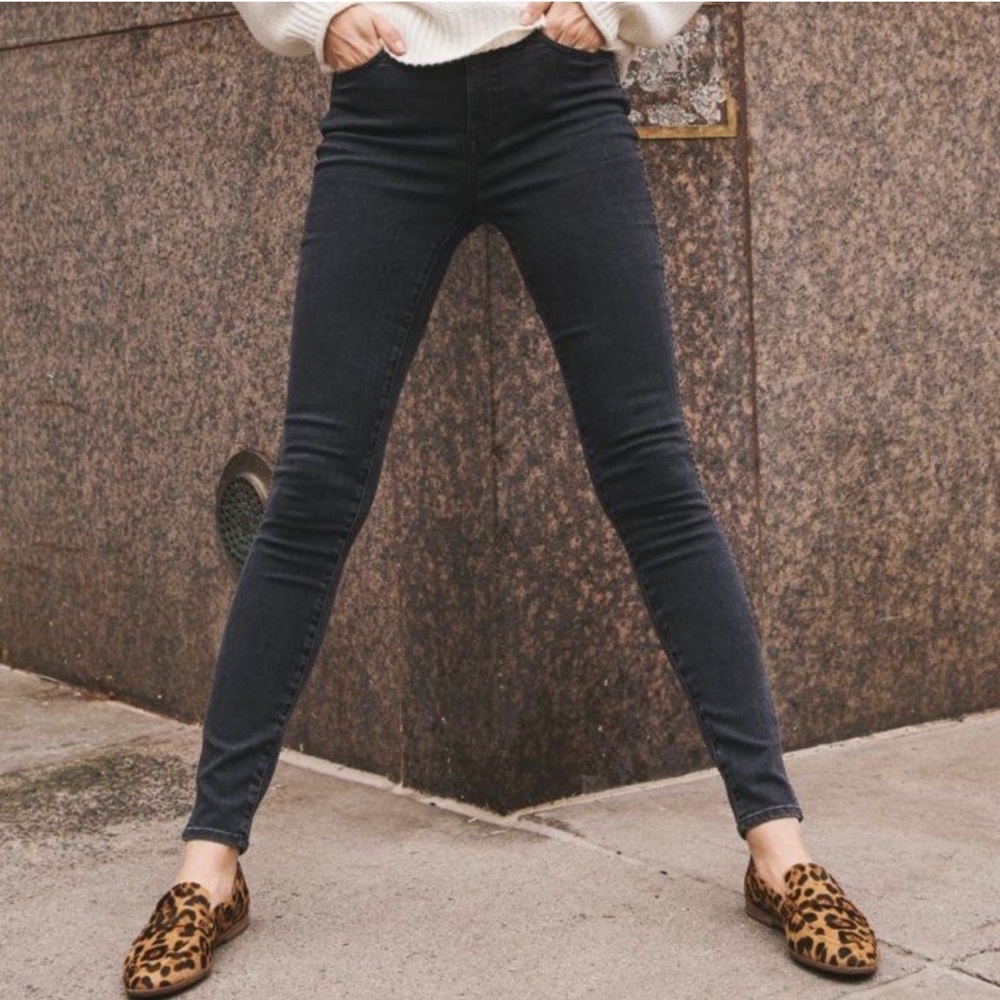 Madewell 10” high rise skinny black jeans